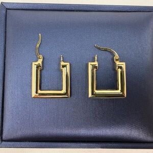 ‼️SOLD‼️ 18 K Genuine Yellow Gold Geometric Earrings (Preowned)